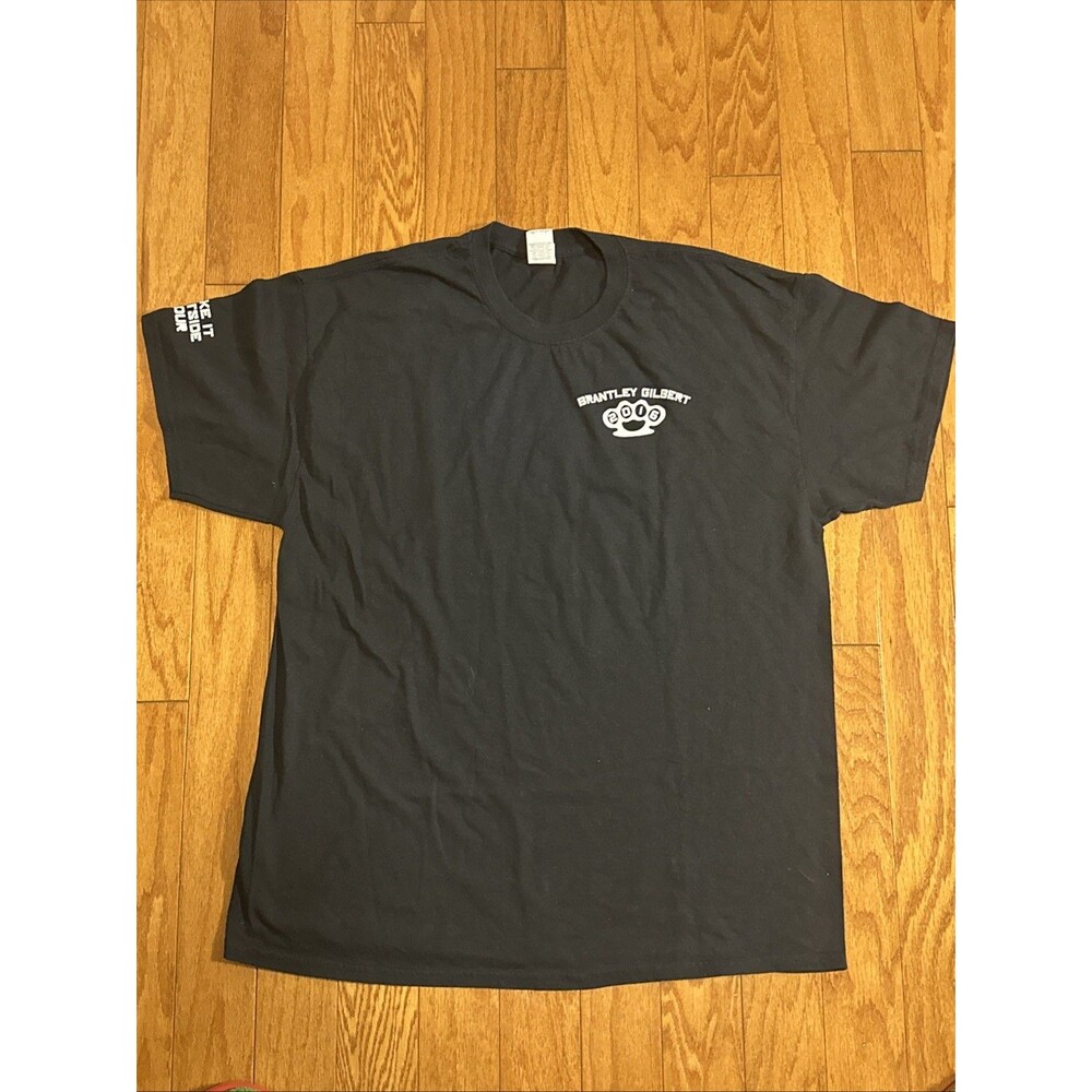 Brantley Gilbert "Take It Outside" Tour 2016 Local Crew T-shirt XL